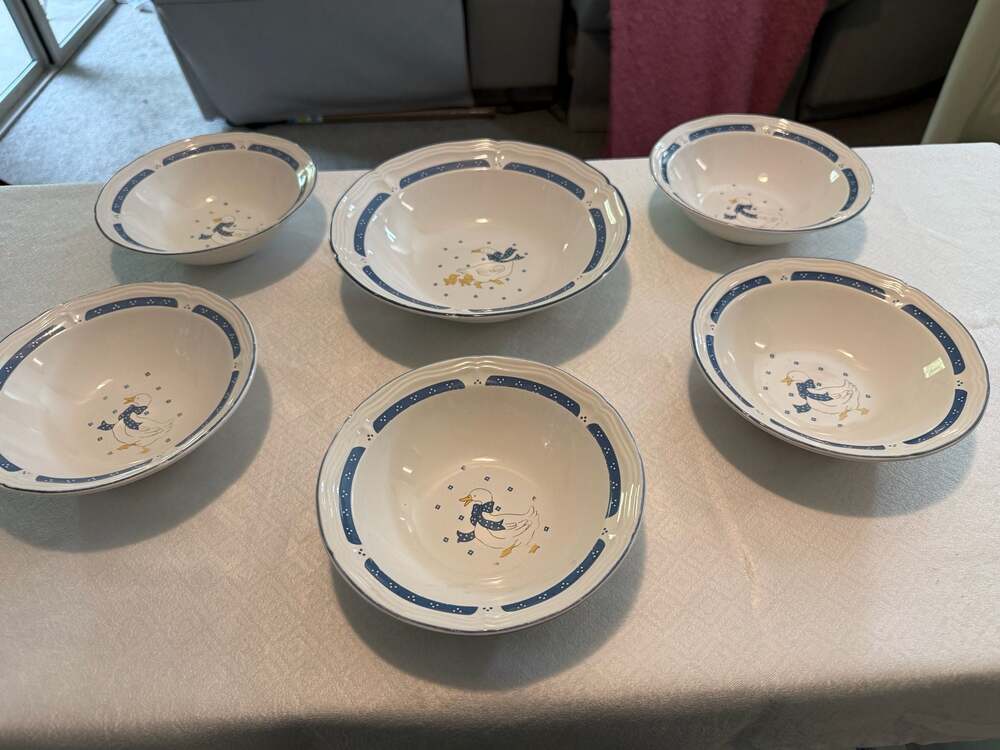 Home Style Country Goose Stoneware Soup/Cereal Bowls Set of 5